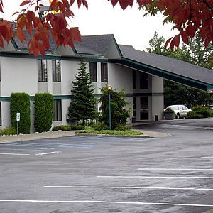 Red Lion Inn & Suites Post Falls Exterior photo